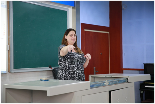 招生官Patricia与同学们交流