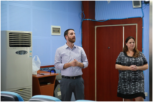 James强调美国文理学院录取条件