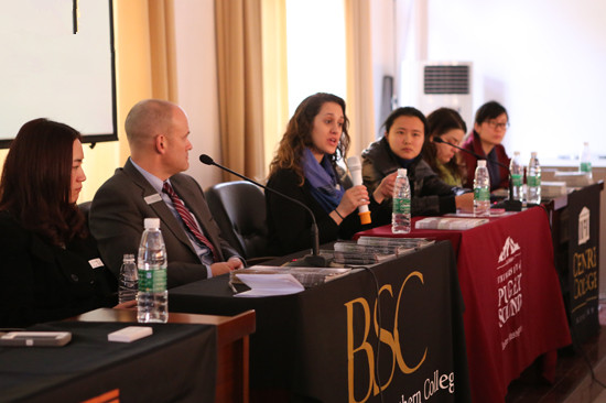 招生官回答家长提问