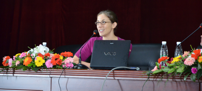 莱斯大学招生官Sarah介绍学校情况