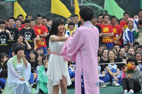 精彩纷呈的开幕式