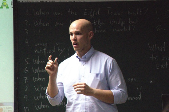 Kevin介绍乔治华盛顿大学专业设置