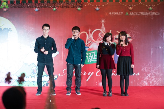 高三同学带来歌曲《I Love You》