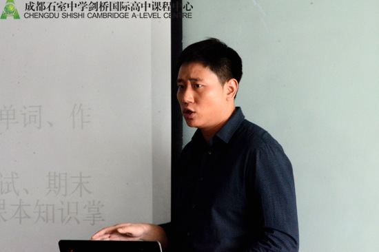 向昆老师做语言培训安排