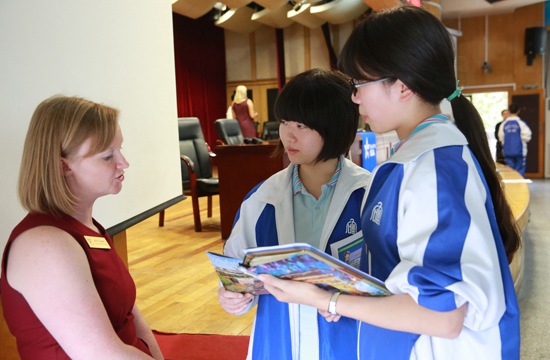 会后剑桥学子与招生官面对面交流